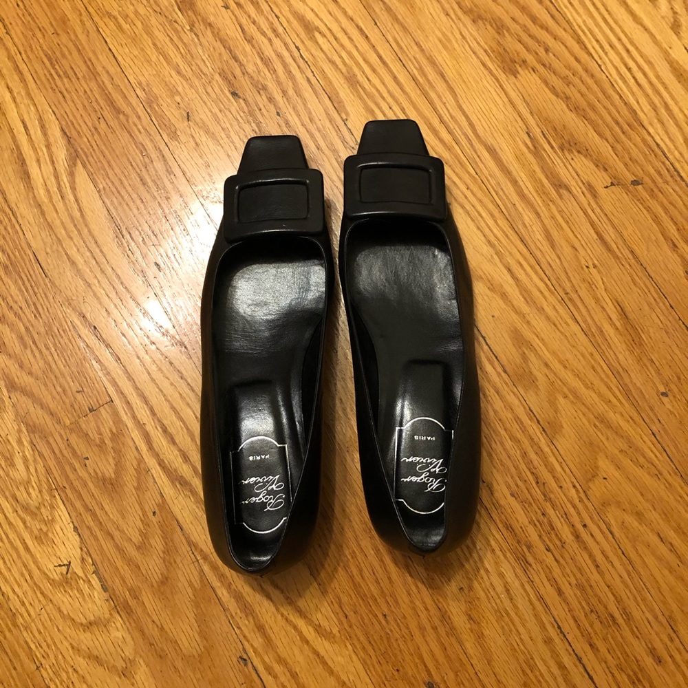 Ladies shoes